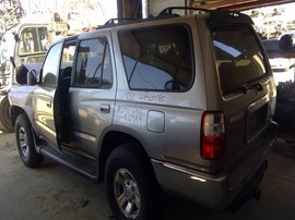 2002 TOYOTA 4RUNNER, SILVER, SR5 MODEL, 3.4L, AT, 2WD.  Z26424
